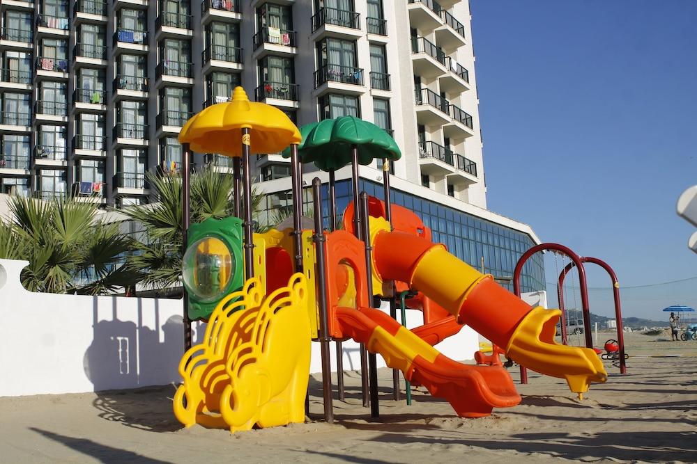 Club Esse Mediterraneo Montesilvano Marina Esterno foto